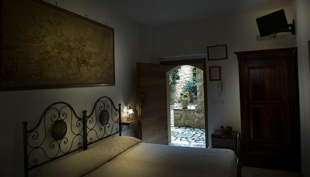 Bed And Breakfast Mblo Фонди Экстерьер фото