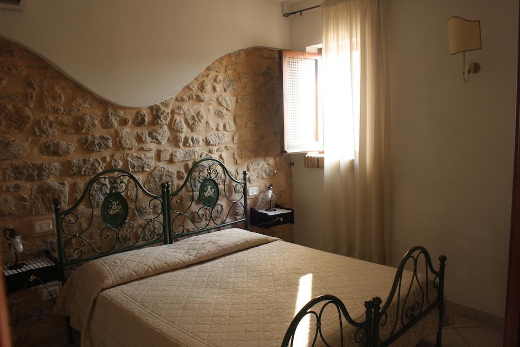 Bed And Breakfast Mblo Фонди Экстерьер фото
