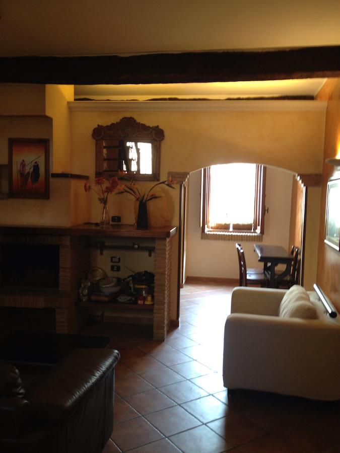 Bed And Breakfast Mblo Фонди Номер фото
